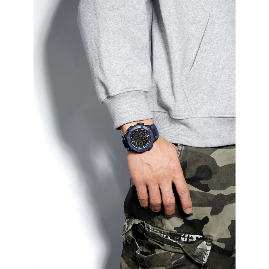 Naviforce San Diego Quartz C csuklón méretarány